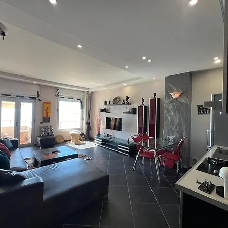דירה Front Pedonale
