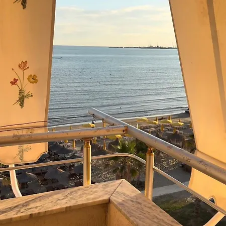 Front Pedonale Durres